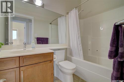 3023 Cranbourn Crescent, Regina, SK - Indoor Photo Showing Bathroom
