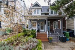 335 KENILWORTH AVENUE Toronto, ON M4L 3S9