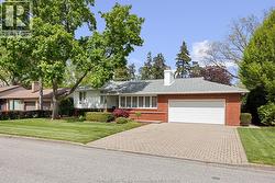 3662 BRUCE Windsor, ON N9E 1W8