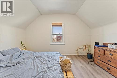 977 Gladstone, Windsor, ON - Indoor Photo Showing Bedroom