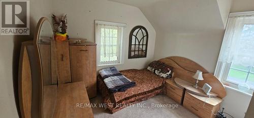 6536 5Th Side Road, Essa, ON - Indoor Photo Showing Bedroom