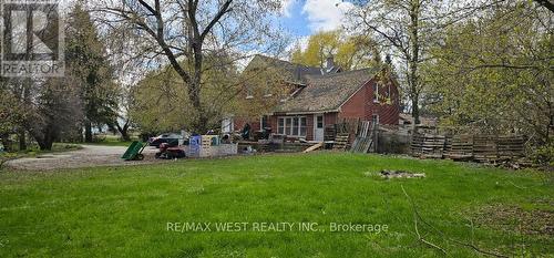 6536 5Th Side Road, Essa, ON - Outdoor