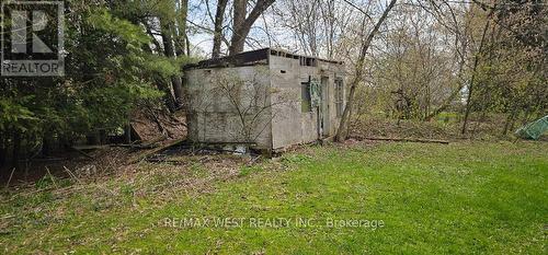 6536 5Th Side Road, Essa, ON - Outdoor