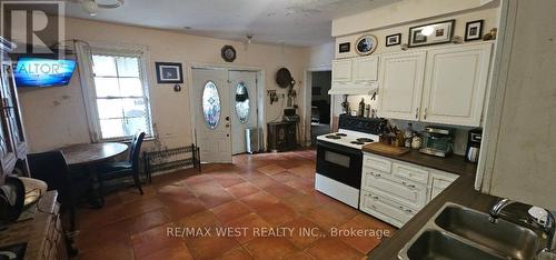 6536 5Th Side Road, Essa, ON - Indoor Photo Showing Kitchen With Double Sink