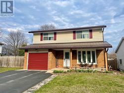 Welcome to 1038 Wellington St - 