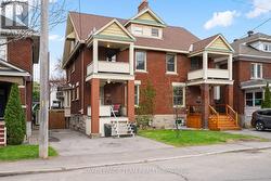 112 FAIRMONT AVENUE  Ottawa, ON K1Y 1X6