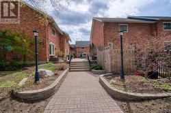 9 - 215 MACKAY STREET  Ottawa, ON K1M 2B6