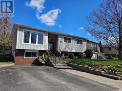 230 EDGEHILL DRIVE Barrie, ON L4N 7X1