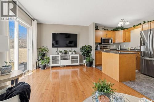 4672 Marigold Drive, Regina, SK - Indoor Photo Showing Kitchen