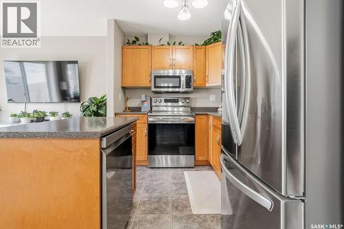 4672 Marigold Drive, Regina, SK - Indoor Photo Showing Kitchen