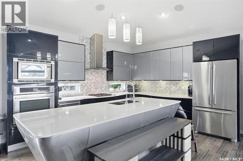 710 Sauer Crescent, Saskatoon, SK - Indoor Photo Showing Kitchen With Double Sink With Upgraded Kitchen