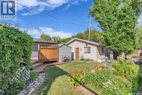 1534 9Th Avenue N, Saskatoon, SK - Outdoor