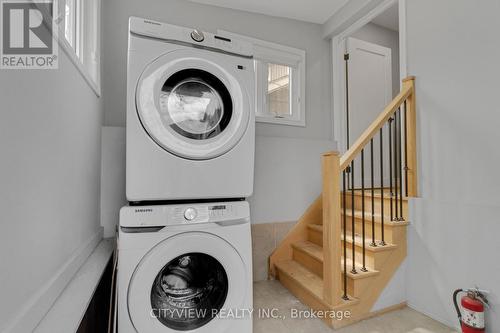 76 Stapleton Avenue, Hamilton, ON - Indoor Photo Showing Laundry Room