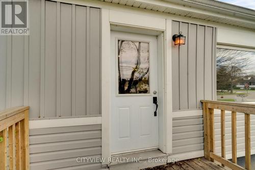 76 Stapleton Avenue, Hamilton, ON - Outdoor With Exterior