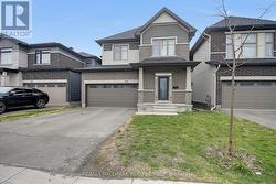 568 BOBOLINK RIDGE Ottawa, ON K2S 2P4