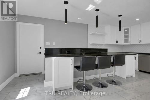 7038 Shields Drive, Ottawa, ON - Indoor Photo Showing Kitchen