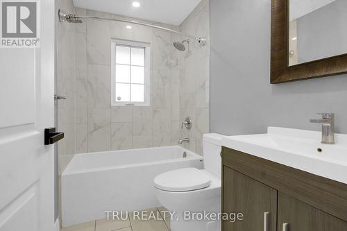 7038 Shields Drive, Ottawa, ON - Indoor Photo Showing Bathroom