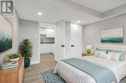 7038 Shields Drive, Ottawa, ON - Indoor Photo Showing Bedroom