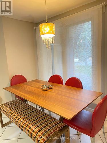 2776 Lindholm Crescent, Mississauga, ON - Indoor Photo Showing Dining Room