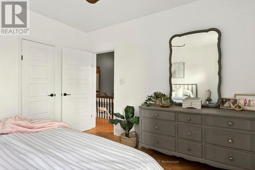 181 Simcoe Street E, Hamilton, ON - Indoor Photo Showing Bedroom