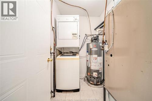1970 Daytona, Windsor, ON - Indoor Photo Showing Laundry Room
