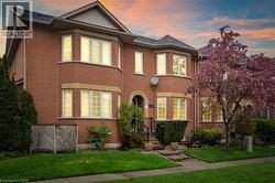 2130 FOREST GATE Park Oakville, ON L6M 4B4