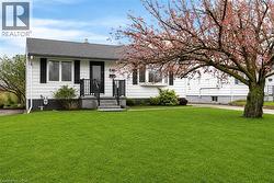 50 LAKEVIEW Avenue Grimsby, ON L3M 3M2