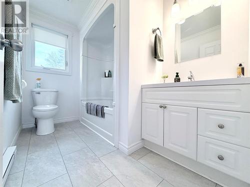 17 Second Avenue, Pasadena, NL - Indoor Photo Showing Bathroom