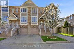 47 - 8 HEMLOCK WAY E Grimsby (Grimsby West), ON L3M 0B5