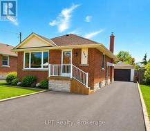 256 FAREWELL STREET Oshawa (Donevan), ON L1H 6L9