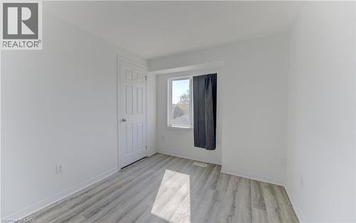 142 York Road Unit# 9, Guelph, ON - Indoor Photo Showing Other Room