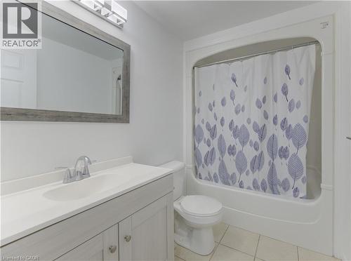 142 York Road Unit# 9, Guelph, ON - Indoor Photo Showing Bathroom