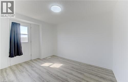 142 York Road Unit# 9, Guelph, ON - Indoor Photo Showing Other Room