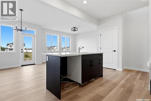 3180 Favel Drive, Regina, SK - Indoor Photo Showing Kitchen