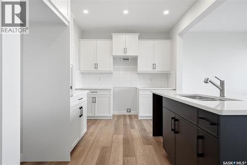 3180 Favel Drive, Regina, SK - Indoor Photo Showing Kitchen