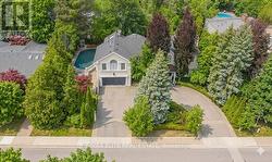 88 OLD COLONY ROAD Toronto, ON M2L 2K2
