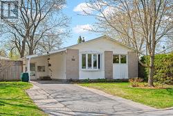 153 POST ROAD  Ottawa, ON K2L 1L1