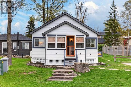 2 ELDER STREET  Kawartha Lakes (Fenelon), ON K0M 1L0