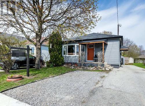 293 OSHAWA BOULEVARD N  Oshawa, ON L1G 5T2