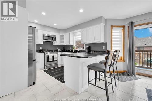 2048 Eugeni, Tecumseh, ON - Indoor Photo Showing Kitchen