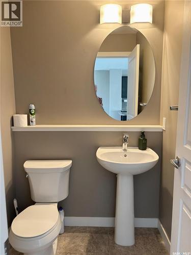4501 Green Poplar Lane E, Regina, SK - Indoor Photo Showing Bathroom
