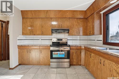 1806 Arlington Avenue, Saskatoon, SK - Indoor Photo Showing Kitchen