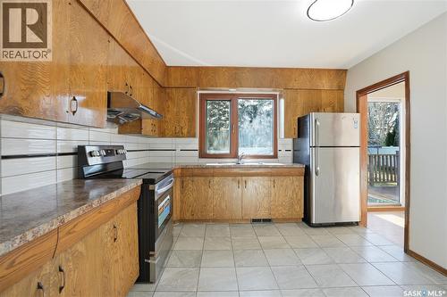 1806 Arlington Avenue, Saskatoon, SK - Indoor Photo Showing Kitchen