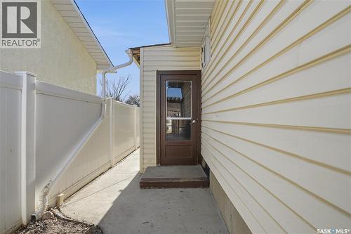 1806 Arlington Avenue, Saskatoon, SK - Outdoor With Exterior