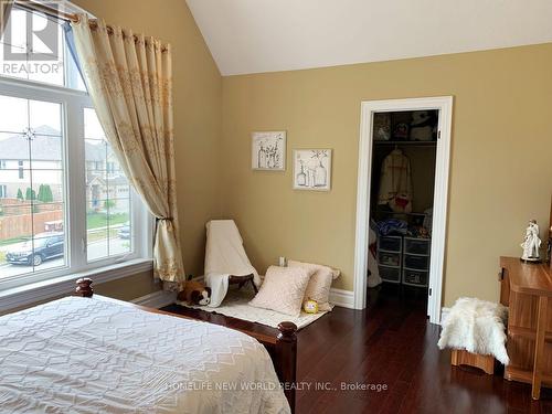 106 Paige Street, Kitchener, ON - Indoor Photo Showing Bedroom