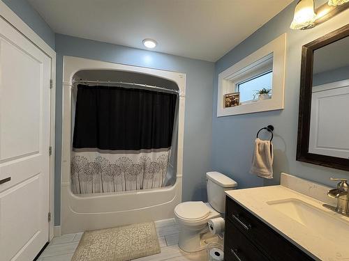 1026 Third Street E, Fort Frances, ON - Indoor Photo Showing Bathroom