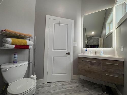 1026 Third Street E, Fort Frances, ON - Indoor Photo Showing Bathroom