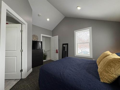 1026 Third Street E, Fort Frances, ON - Indoor Photo Showing Bedroom