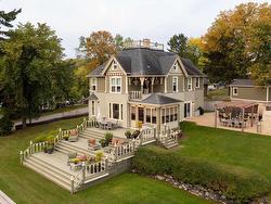 108 Ottawa Street Keewatin, ON P0X 1C0