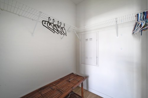 Closet - 107-5200 Boul. Henri-Bourassa O., Montréal (Saint-Laurent), QC - Indoor With Storage